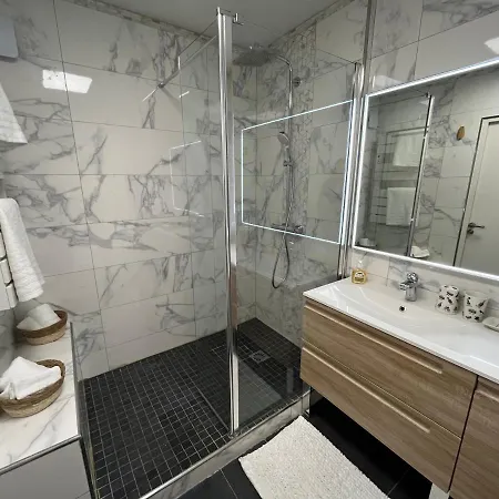 Le Richelieu Apartment