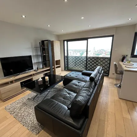 Apartment Le Richelieu Courbevoie